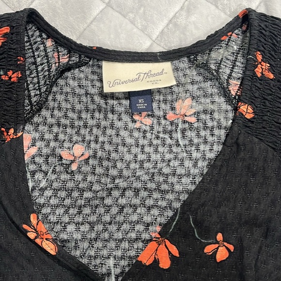 Dress - Picture 2 of 3